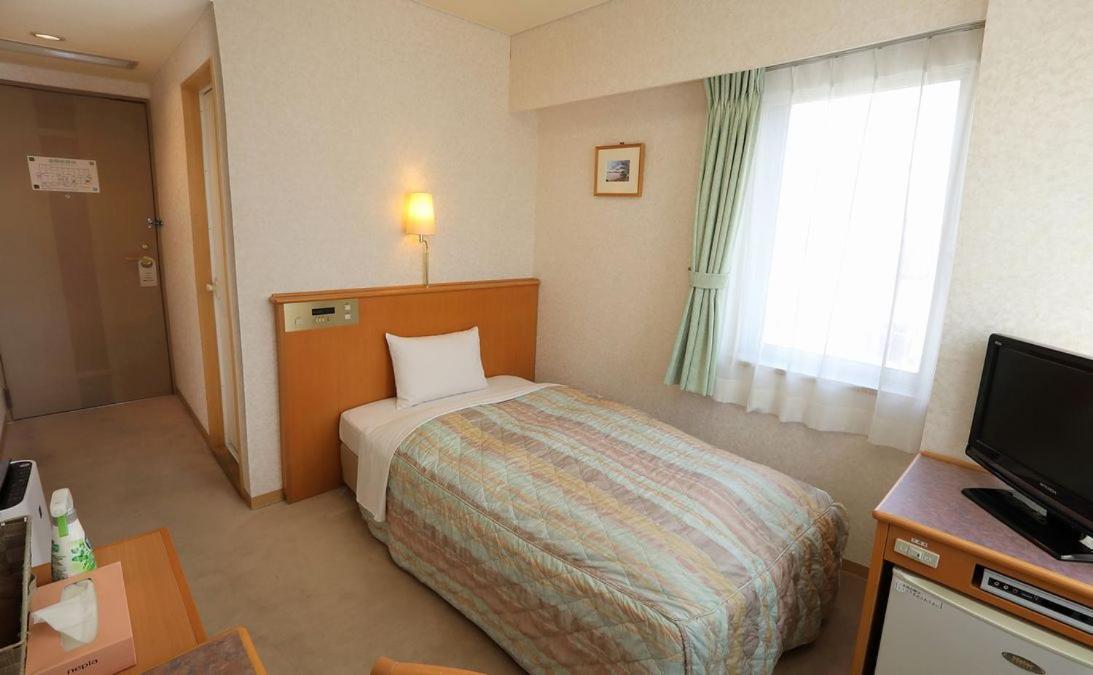 Hotel Laurel Shinhidaka Exteriör bild