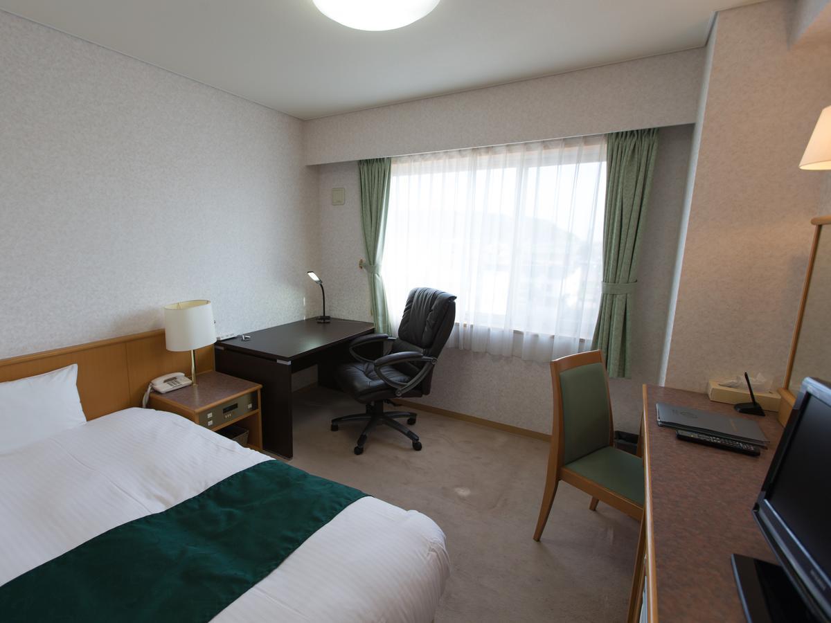 Hotel Laurel Shinhidaka Exteriör bild